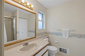 464 Quatsino Rd — listing photo 25 of 36
