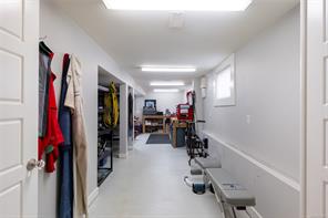1033 Monterey Ave — listing photo 38 of 52