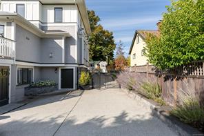 1033 Monterey Ave — listing photo 45 of 52