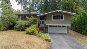 6213 Lakes Rd, Duncan