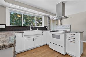 6213 Lakes Rd — listing photo 15 of 50