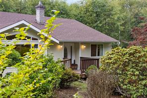1730 Sangster Cres — listing photo 14 of 65