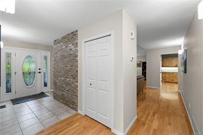 1730 Sangster Cres — listing photo 16 of 65