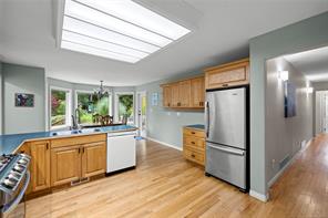 1730 Sangster Cres — listing photo 27 of 65
