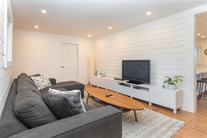 6390 Welch Rd — listing photo 17 of 62