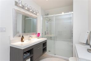 6390 Welch Rd — listing photo 24 of 62