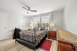 948 Brooks Pl — listing photo 19 of 31