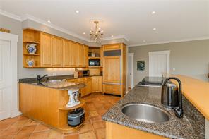 5000 Sooke Hanger Dr — listing photo 17 of 83