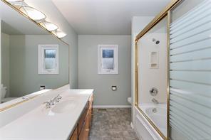 553 Acland Ave — listing photo 21 of 39