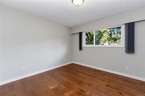 553 Acland Ave — listing photo 23 of 39