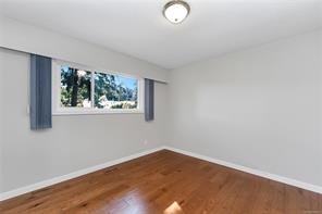553 Acland Ave — listing photo 24 of 39