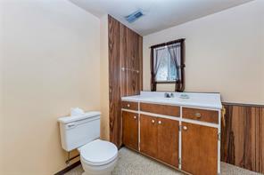 553 Acland Ave — listing photo 29 of 39