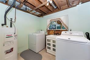 553 Acland Ave — listing photo 35 of 39