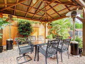 2390 Musgrave St — listing photo 24 of 44
