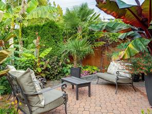 2390 Musgrave St — listing photo 28 of 44