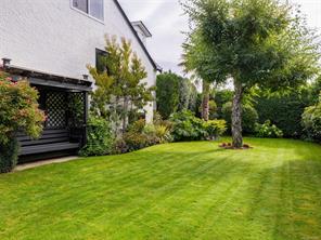 2390 Musgrave St — listing photo 36 of 44