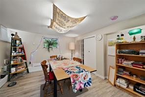 1528 Foul Bay Rd — listing photo 19 of 26