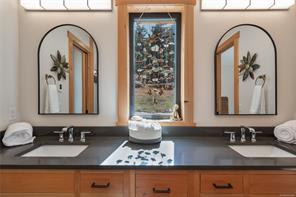 573 Horseshoe Rd — listing photo 19 of 54