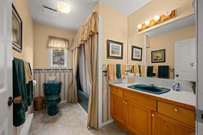 5989 Garvin Rd — listing photo 23 of 48