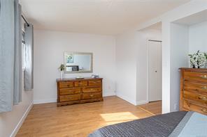 3155 Earl grey St — listing photo 17 of 49