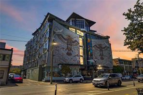 213 1061 Fort St, Victoria