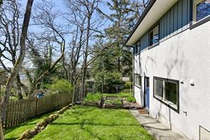 967 Ridgeway St — listing photo 26 of 39