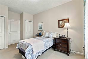 2409 Poplar Dr — listing photo 18 of 35