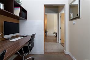 103-1090 Johnson St — listing photo 13 of 29