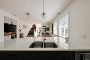 1150 Oxford St — listing photo 26 of 90