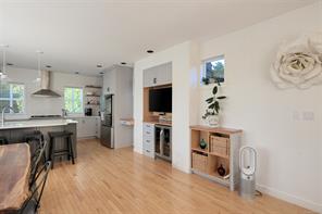 1150 Oxford St — listing photo 37 of 90