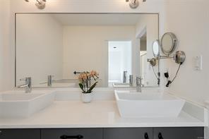 1150 Oxford St — listing photo 51 of 90