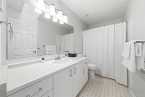 8-6766 Central Saanich Rd — listing photo 19 of 34