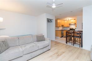101-827 North Park St — listing photo 17 of 30