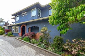 1 Briar Pl, Victoria
