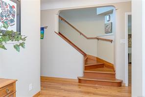 1 Briar Pl — listing photo 18 of 98
