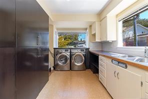 1 Briar Pl — listing photo 56 of 98