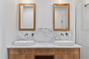 6226 Seablush Dr — listing photo 24 of 44
