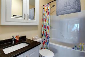 1064 Beverley Pl — listing photo 38 of 88