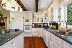 405 Coralee Pl — listing photo 21 of 58