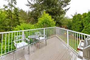 1927 Riverside Dr — listing photo 28 of 41