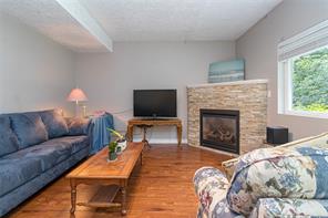 1927 Riverside Dr — listing photo 35 of 41