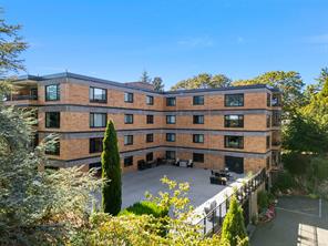 207-2930 Cook St — listing photo 20 of 52