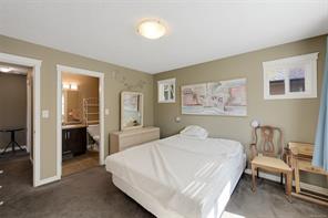 1069 Fitzgerald Rd — listing photo 19 of 52