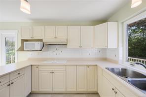 574 Cedar Cres — listing photo 26 of 66