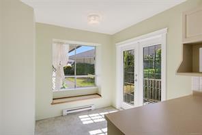 574 Cedar Cres — listing photo 30 of 66