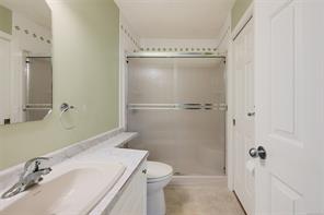 574 Cedar Cres — listing photo 47 of 66