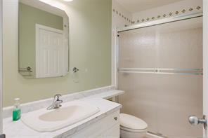 574 Cedar Cres — listing photo 48 of 66
