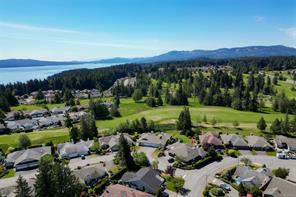 574 Cedar Cres — listing photo 62 of 66