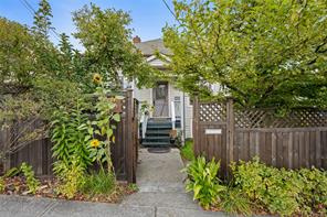 $569,000 - 118 Finlayson St<br>Nanaimo, British Columbia, V9R 2P5
