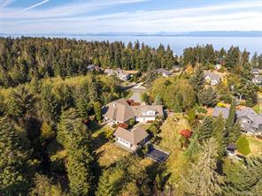 1063 Kincora Lane — listing photo 18 of 76